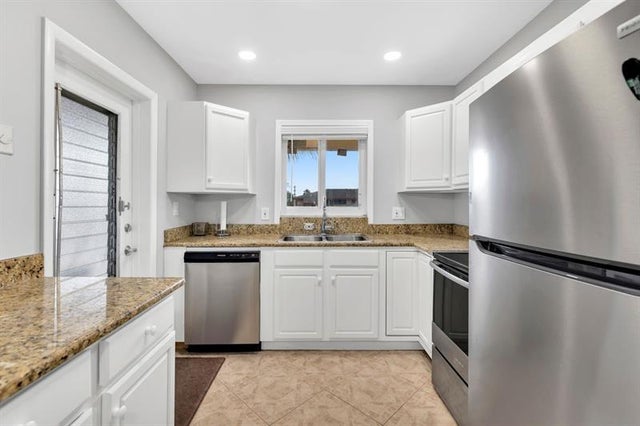 3 of 34 - 5300 Washington St D308, Hollywood, FL