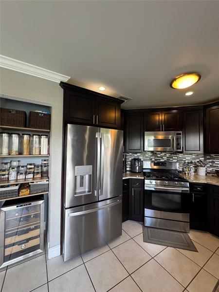 2 of 17 - 8924 Nw 53rd Ct, Sunrise, FL