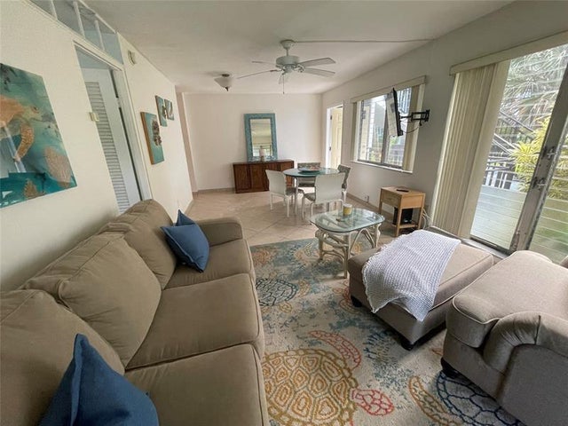 4 of 24 - 1440 Se 10th Ave 1a, Fort Lauderdale, FL