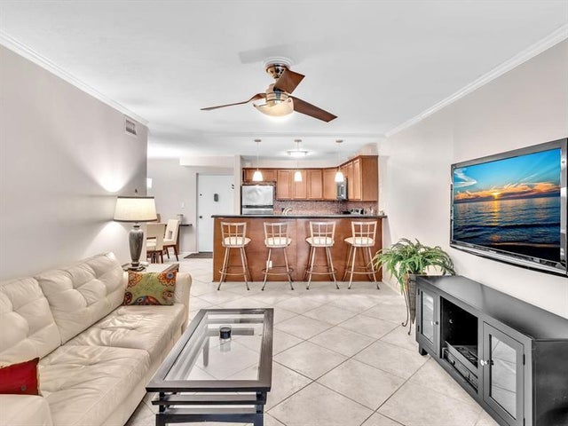 2 of 32 - 3002 Ne 5th Ter 110b, Fort Lauderdale, FL