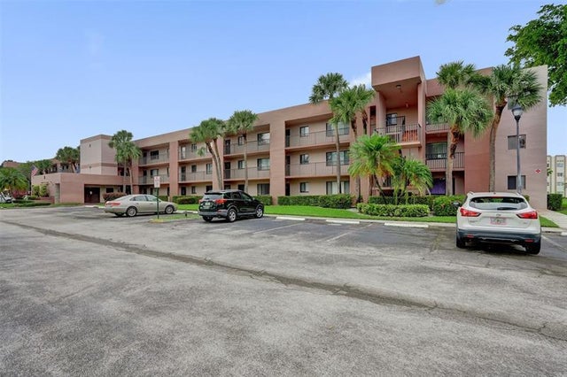 1 of 67 - 7432 Ashmont Circle 208, Tamarac, FL