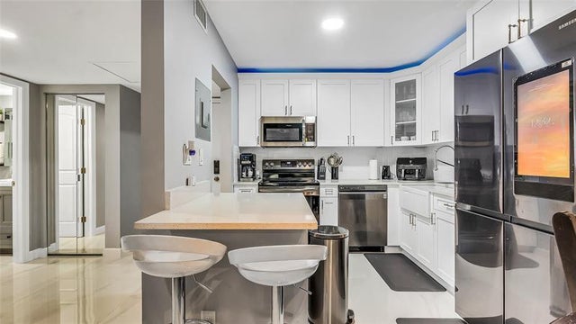 4 of 25 - 5680 Sw 3rd Pl 103, Margate, FL