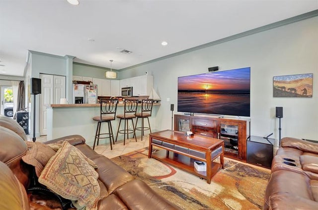 5 of 29 - 808 4th Ave, Fort Lauderdale, FL