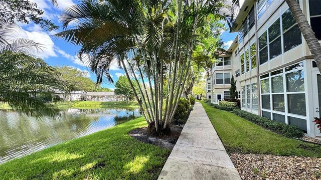 2 of 35 - 5103 Nw 35th St 606, Lauderdale Lakes, FL