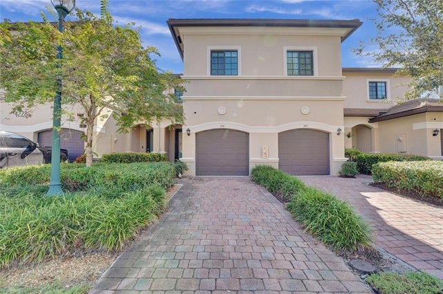 1 of 26 - 4228 N Dixie Hwy 106, Oakland Park, FL