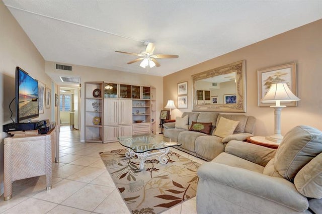 1 of 65 - 4020 Cambridge A 4020, Deerfield Beach, FL
