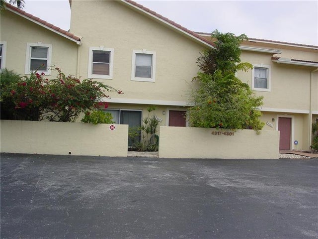 1 of 10 - 4309 Coral Springs Dr 2-g, Coral Springs, FL