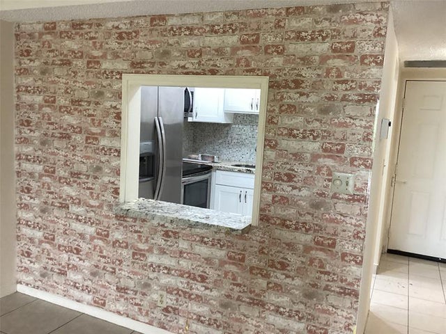 3 of 11 - 9235 Sw 8th St 509, Boca Raton, FL