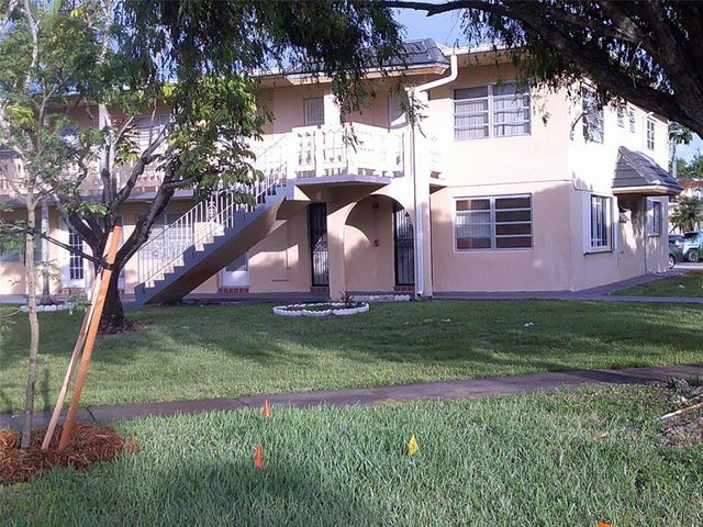 1 of 3 - 20311 Ne 2nd Ave 18, Miami, FL