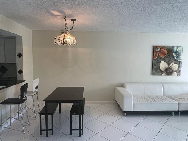 2 of 18 - 2059 Sw 15th St 225, Deerfield Beach, FL
