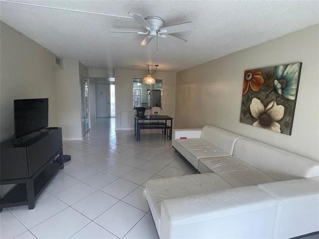 3 of 18 - 2059 Sw 15th St 225, Deerfield Beach, FL