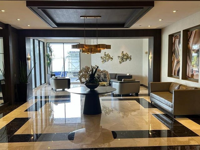 4 of 24 - 20505 E Country Club Dr 637, Aventura, FL
