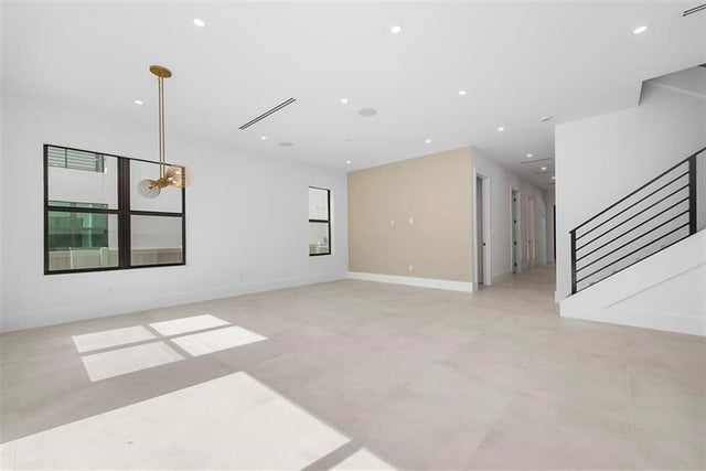 5 of 22 - 3300 Sw 15th Ave 3300, Fort Lauderdale, FL