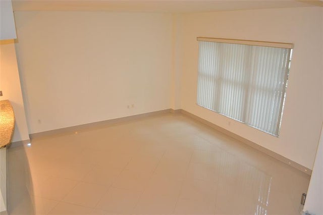 5 of 33 - 2617 Ne 14th Ave 106, Wilton Manors, FL