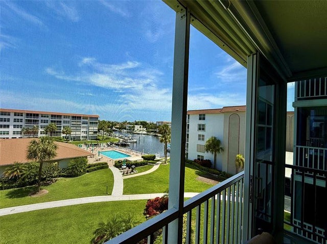 1 of 42 - 2525 Florida Blvd 431, Delray Beach, FL