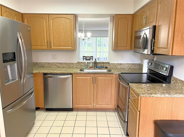 3 of 38 - 7267 Huntington Ln 104, Delray Beach, FL
