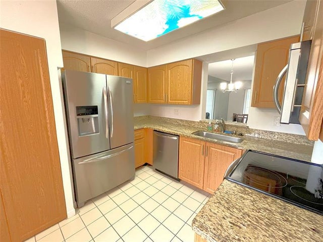 4 of 38 - 7267 Huntington Ln 104, Delray Beach, FL