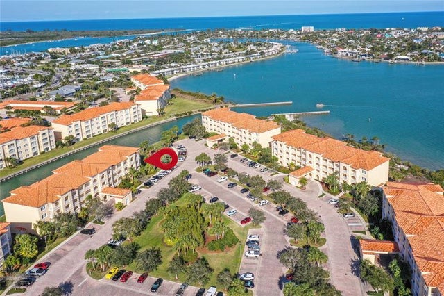 2 of 36 - 19 Harbour Isle Dr W 306, Fort Pierce, FL
