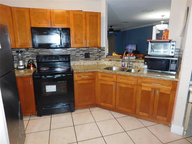 5 of 14 - 1106 Sw 44th Way, Deerfield Beach, FL