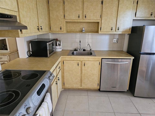 3 of 37 - 200 Ashbury Rd 301, Hollywood, FL
