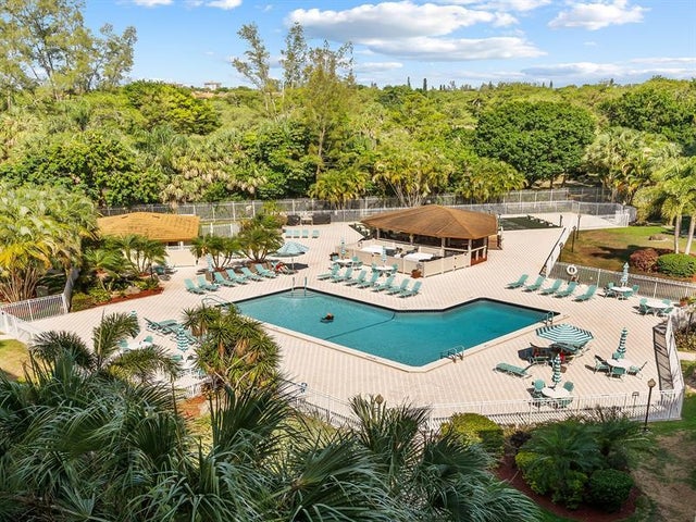 1 of 21 - 3930 Inverrary Blvd 606-d, Lauderhill, FL