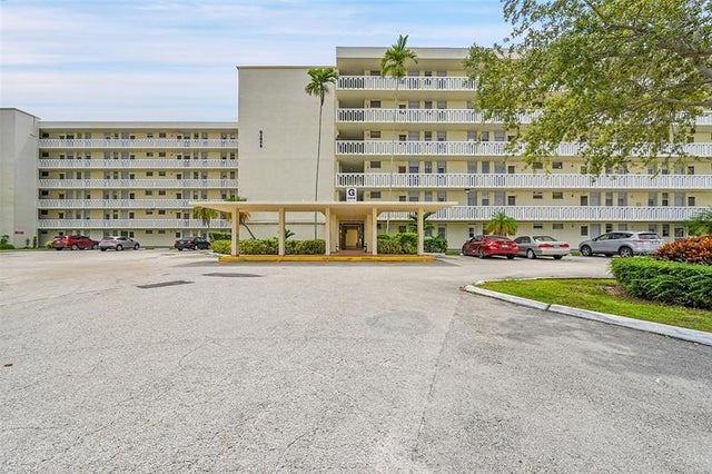 2 of 28 - 2859 Leonard Dr G210, Aventura, FL