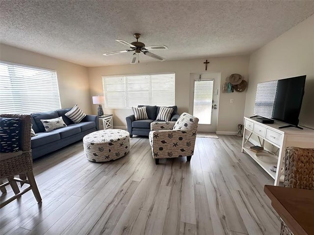 4 of 69 - 361 Durham K 361, Deerfield Beach, FL