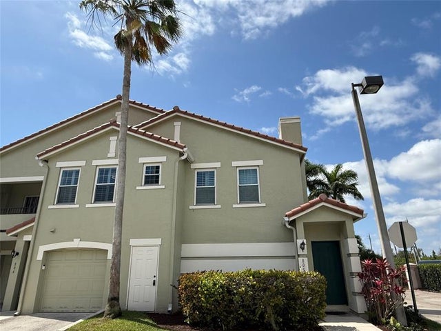 1 of 42 - 805 Belmont Pl 805, Boynton Beach, FL