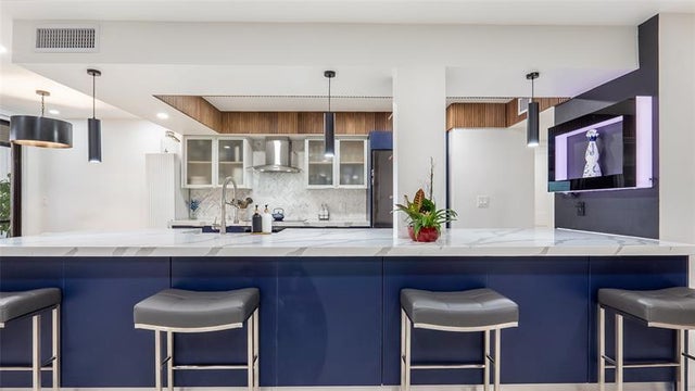 3 of 31 - 1410 Sheridan St 7i, Hollywood, FL