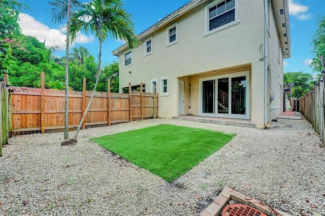 5 of 35 - 1216 Nw 2nd Ave, Fort Lauderdale, FL