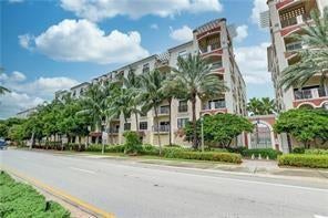 1 of 33 - 2409 N Ocean Blvd 427, Fort Lauderdale, FL