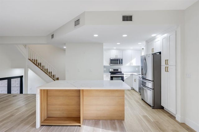 5 of 56 - 1401 Ne 9 St 23, Fort Lauderdale, FL
