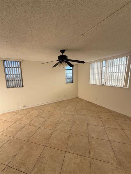 2 of 23 - 1811 Jefferson St 810, Hollywood, FL