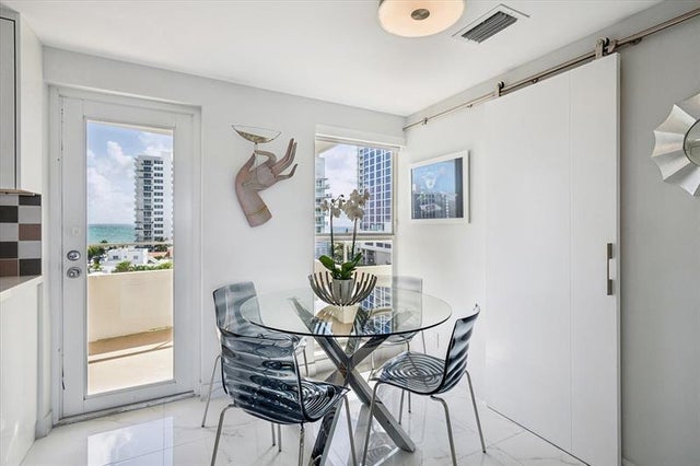 4 of 22 - 215 N Birch 8c, Fort Lauderdale, FL