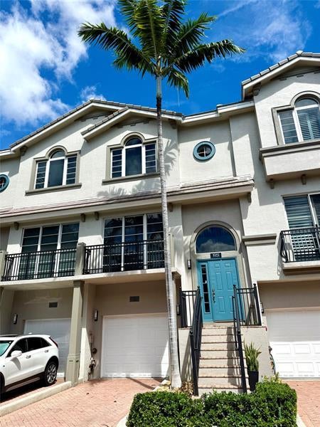 1 of 22 - 1951 Coral Heights Blvd 402, Fort Lauderdale, FL