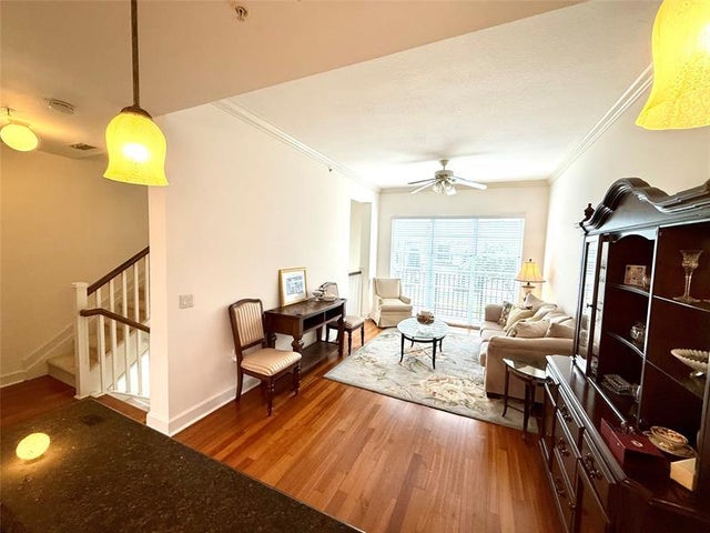 4 of 22 - 1951 Coral Heights Blvd 402, Fort Lauderdale, FL
