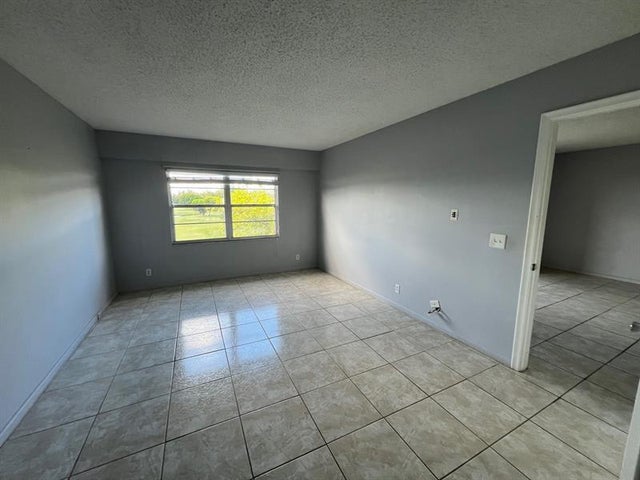 3 of 9 - 12601 Sw 13th St 412, Pembroke Pines, FL