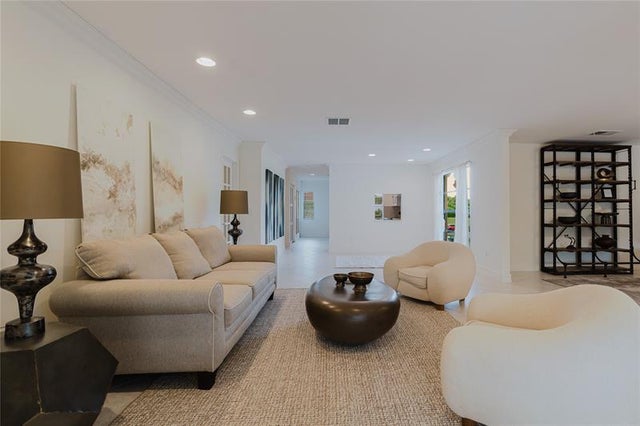 2 of 27 - 9277 Vista Del Lago 39b, Boca Raton, FL