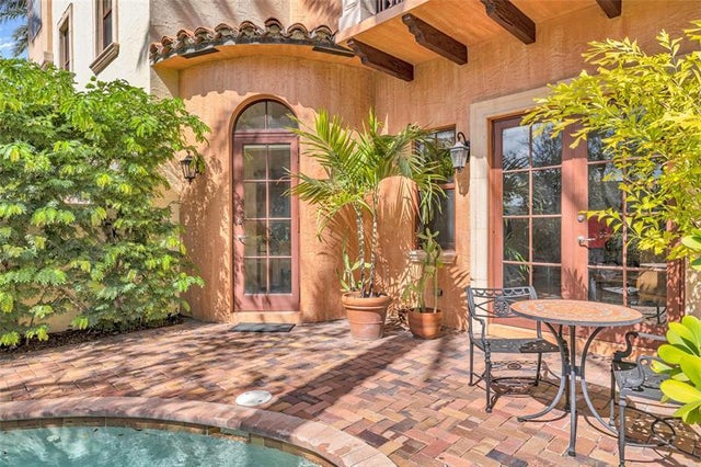 2 of 81 - 1025 Se 2nd Ct 1025, Fort Lauderdale, FL