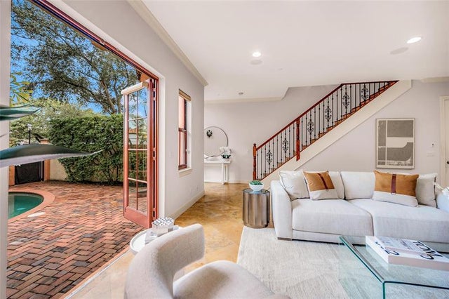 5 of 81 - 1025 Se 2nd Ct 1025, Fort Lauderdale, FL