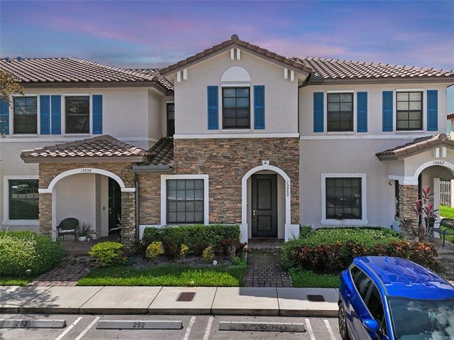 1 of 33 - 15060 Sw 116th St 15060, Miami, FL