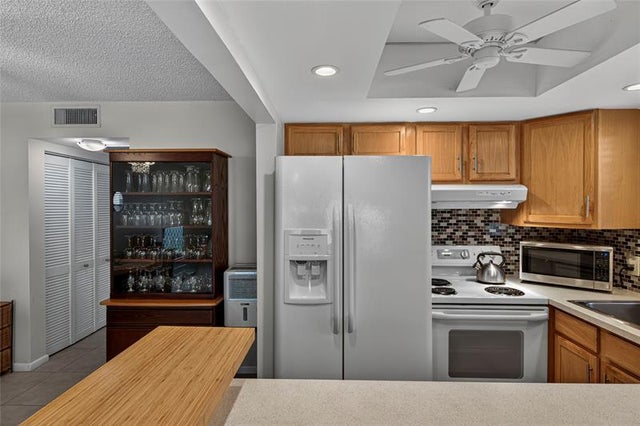 4 of 52 - 125 Newport I 125, Deerfield Beach, FL