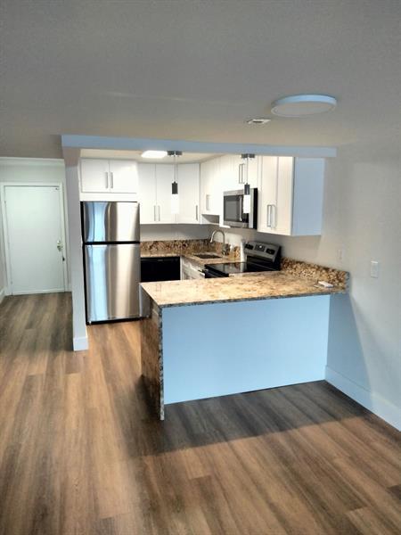 3 of 11 - 1100 Crystal Lake Dr 115, Deerfield Beach, FL