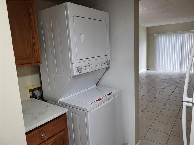 3 of 9 - 1501 Crescent Cir E42, West Palm Beach, FL