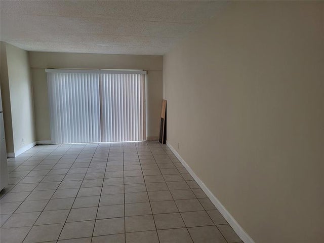 4 of 9 - 1501 Crescent Cir E42, West Palm Beach, FL