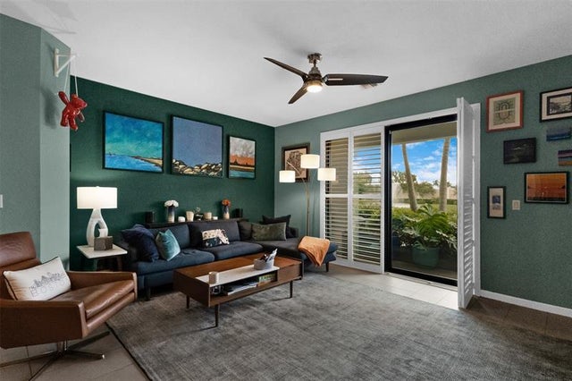4 of 49 - 4218 N Dixie Hwy 64, Oakland Park, FL