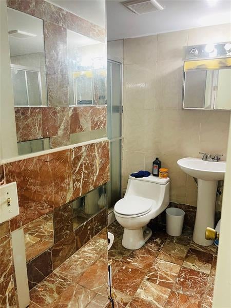 4 of 4 - 3301 Spanish Moss Terrace 610, Lauderhill, FL