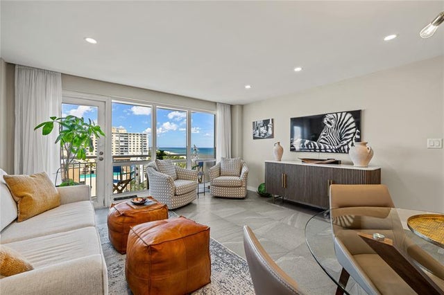 2 of 25 - 133 N Pompano Beach Blvd 906, Pompano Beach, FL