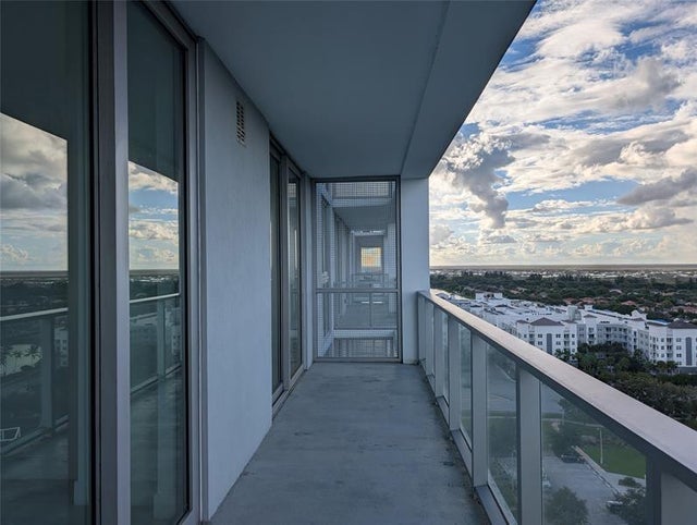 5 of 23 - 2000 Metropica Way 1501, Sunrise, FL