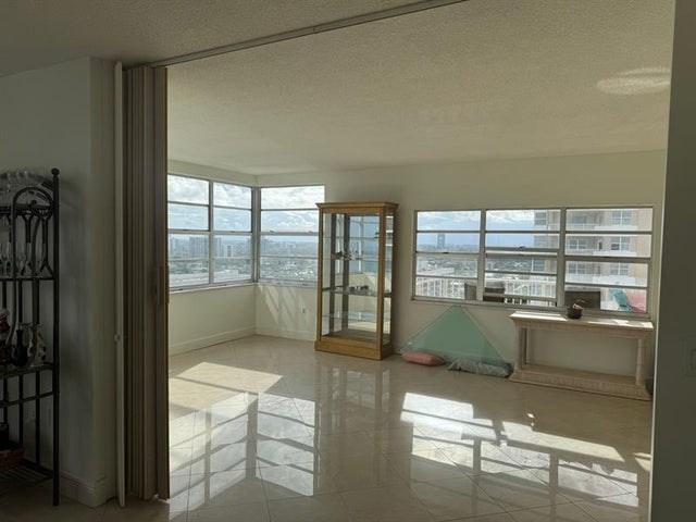 2 of 17 - 1980 S Ocean Dr 20q, Hallandale, FL